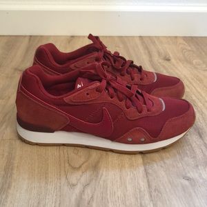 Nike Venture Runner- Women’s